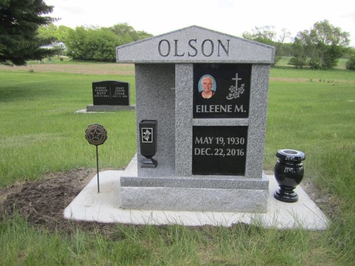 Olson, Eileen - Black Hawk Memorial